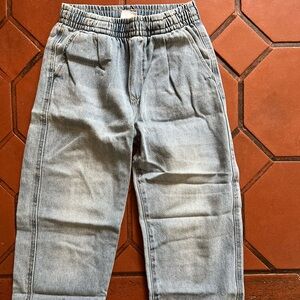 Zara Boy 7 years, fit more like 6 on the waist